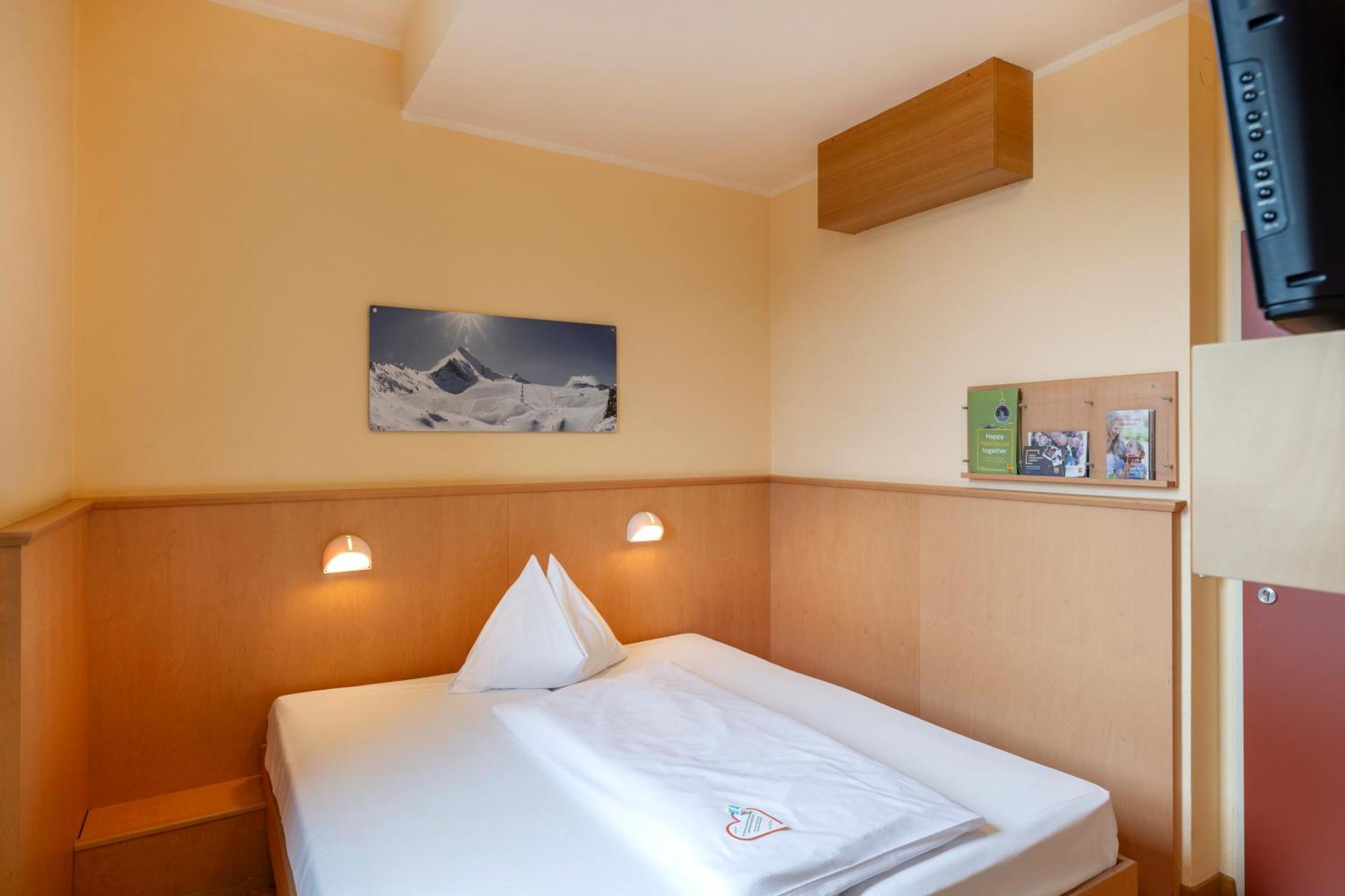Jufa Hotel Kaprun - Summercard Included Extérieur photo