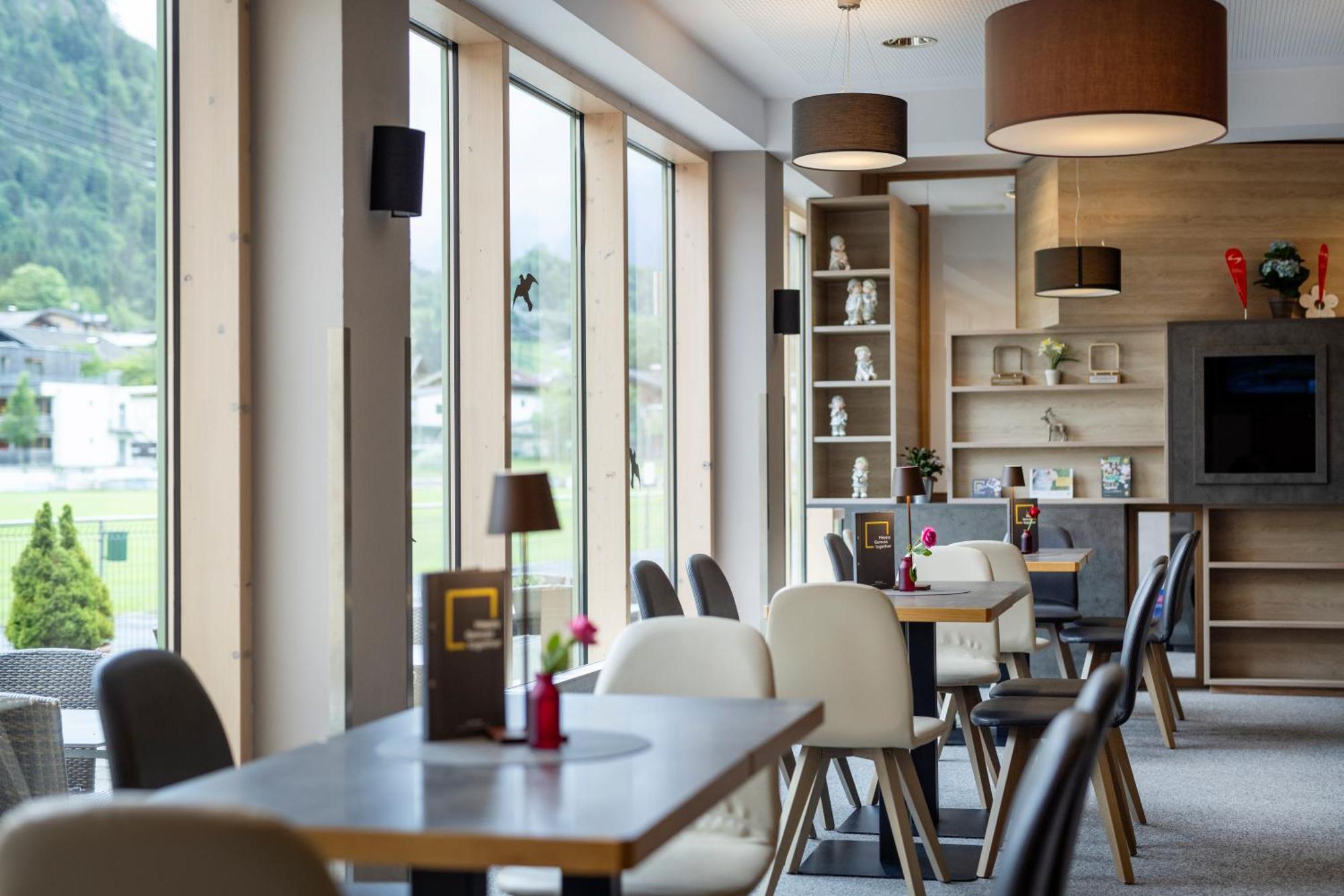 Jufa Hotel Kaprun - Summercard Included Extérieur photo